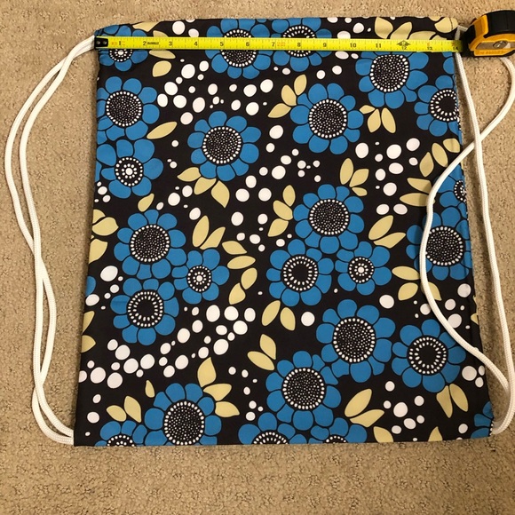 Adidas Draw String backpack - Picture 4 of 8